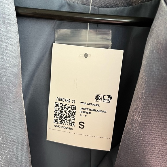 NWT. Blazer - Picture 4 of 4